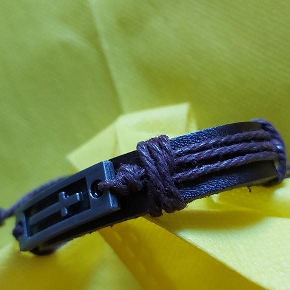 NWOT Cross Unisex brown leather adjustable bracelet - Picture 2 of 5